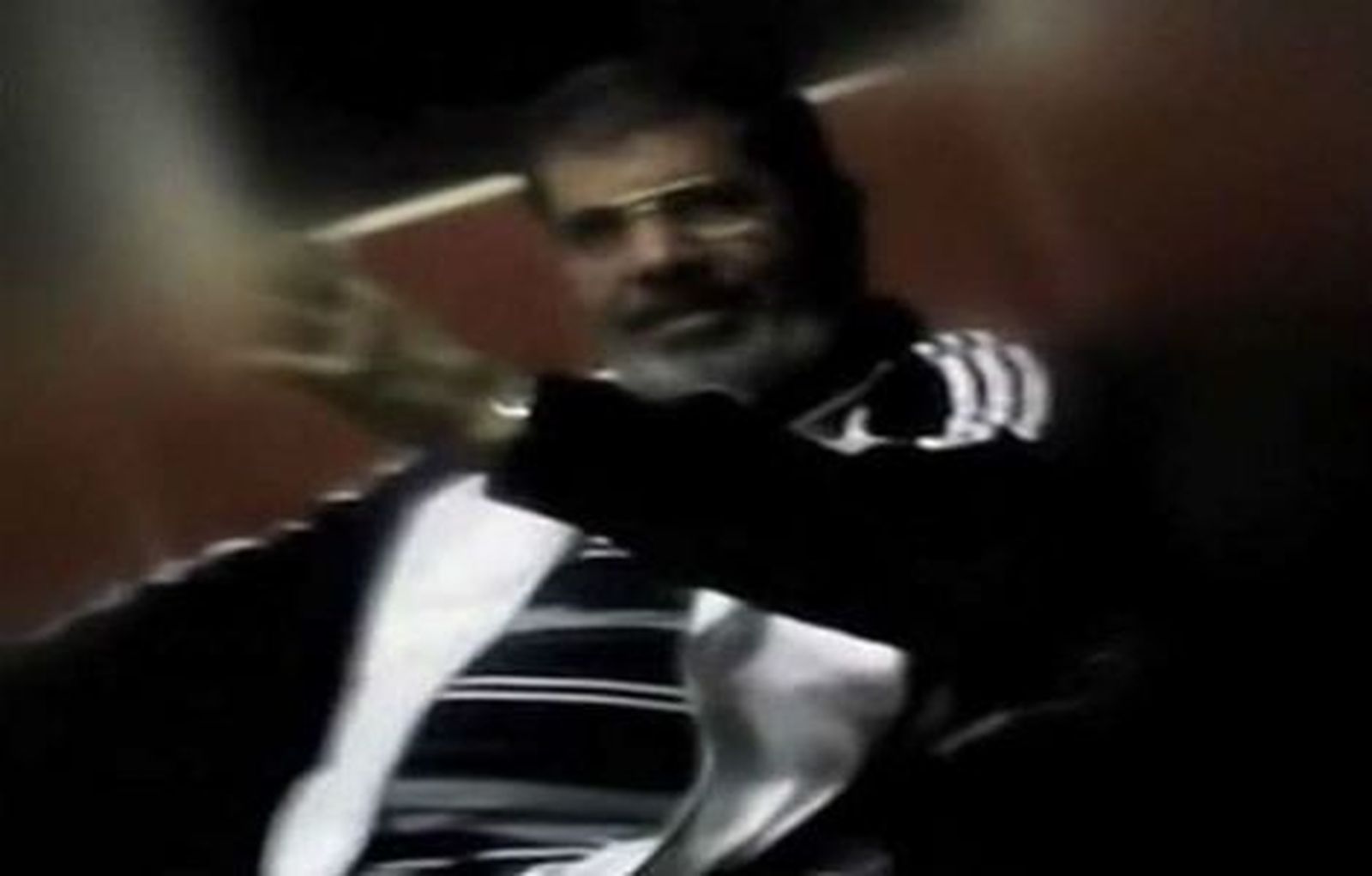 Mursi es trasladado a la cárcel y su juicio es aplazado al próximo 8 de enero