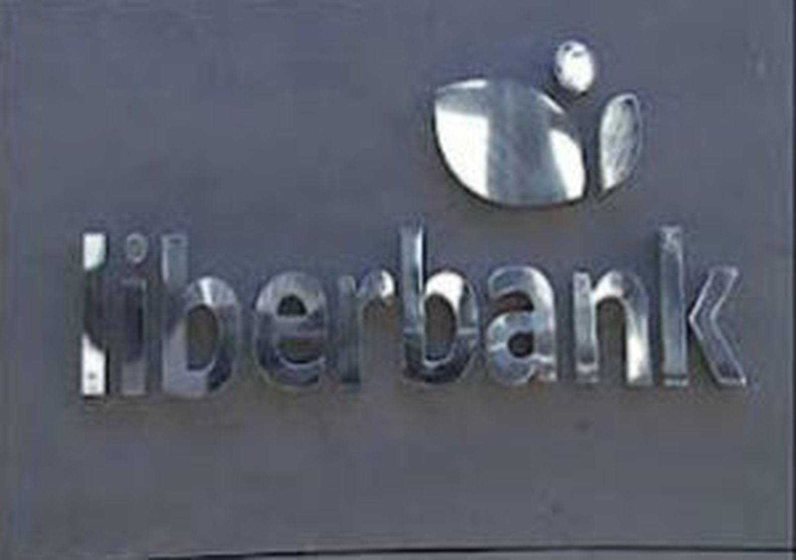 La CNMV prohíbe durante un mes las operaciones especulativas sobre Liberbank