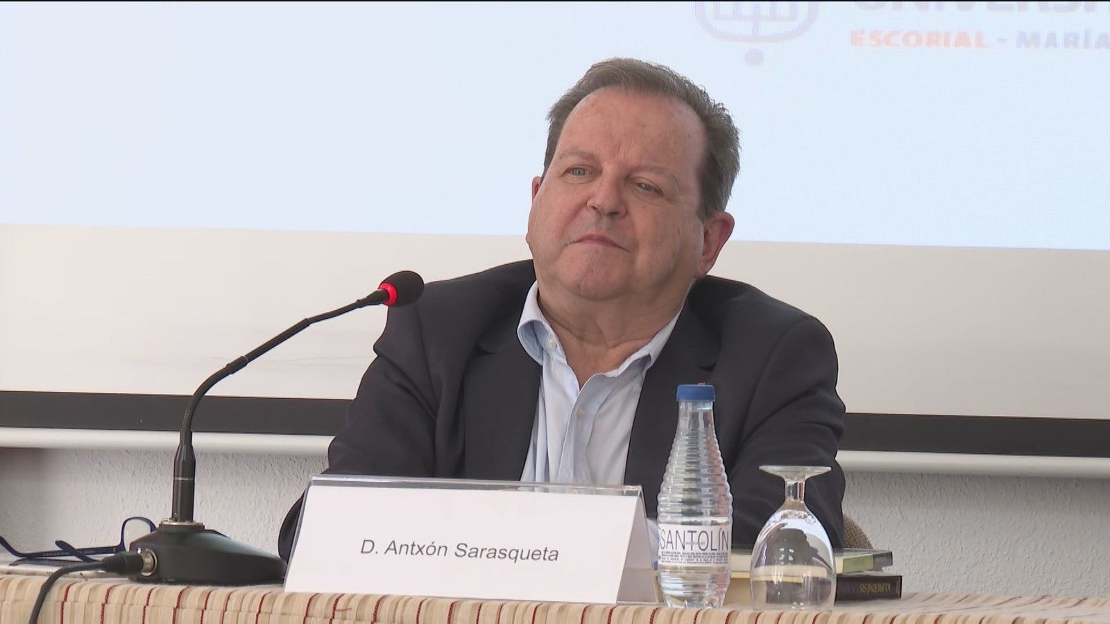La Universidad María Cristina de San Lorenzo de El Escorial dedica un aula a Antxón Sarasqueta
