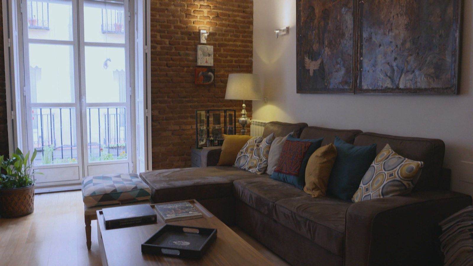 Un hogar lleno de antigüedades y pasión: la casa de José Santamaría en el Barrio de las Letras