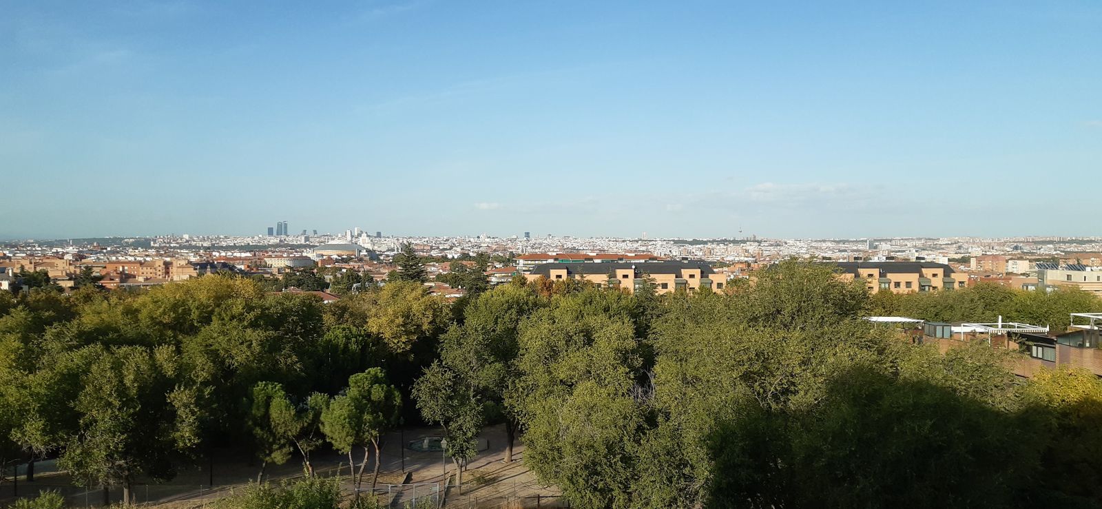 Cielos despejados sobre la capital