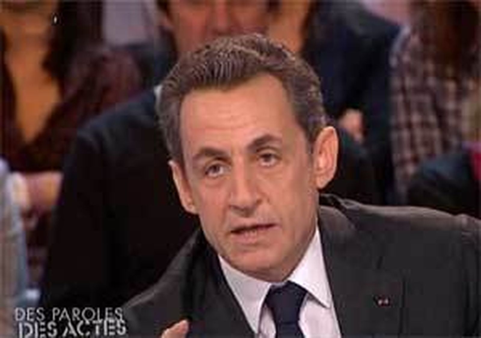 Sarkozy: España debe reducir el déficit y crecer, tras los "errores" pasados