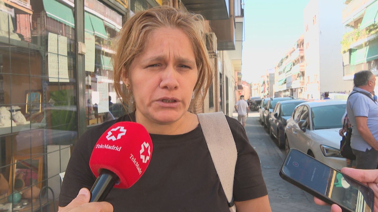 La dueña del bar de Vallecas que sufrió la explosión de gas niega que el origen estuviera allí: "La cocina está intacta"