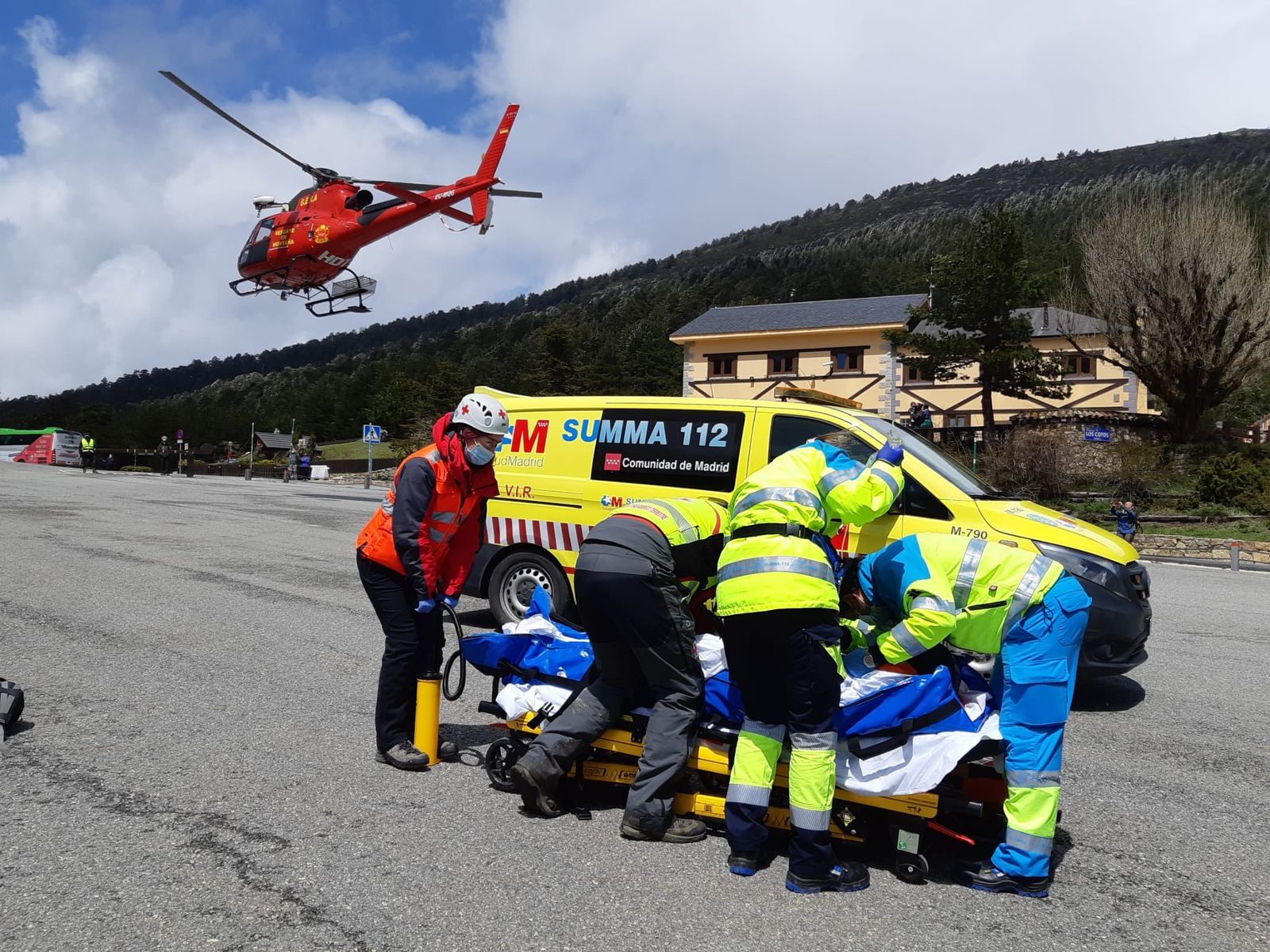 Herido un excursionista tras caer en un pequeño alud en Peñalara