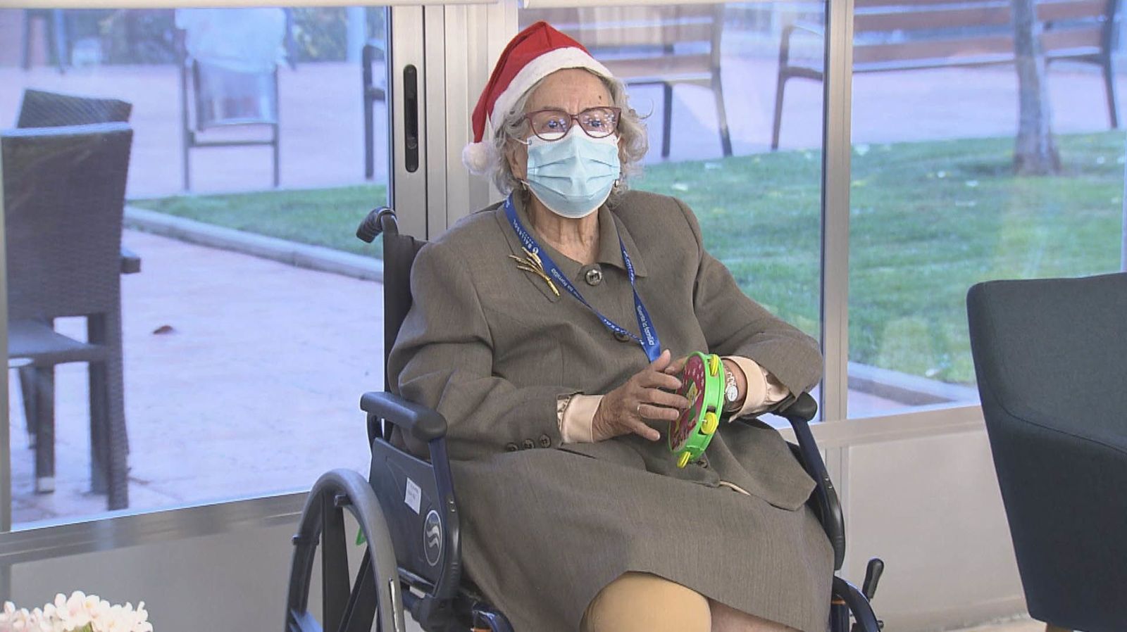 Esta Nochebuena y Navidad más mayores en residencias lo pasarán en casa con sus familias