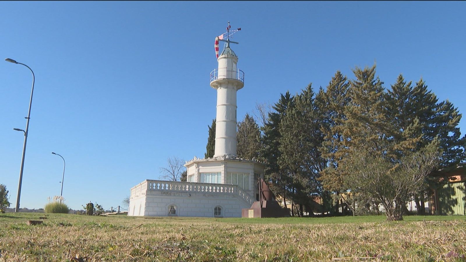 La torre de control de Cuatro Vientos, declarada Bien de Interés Cultural