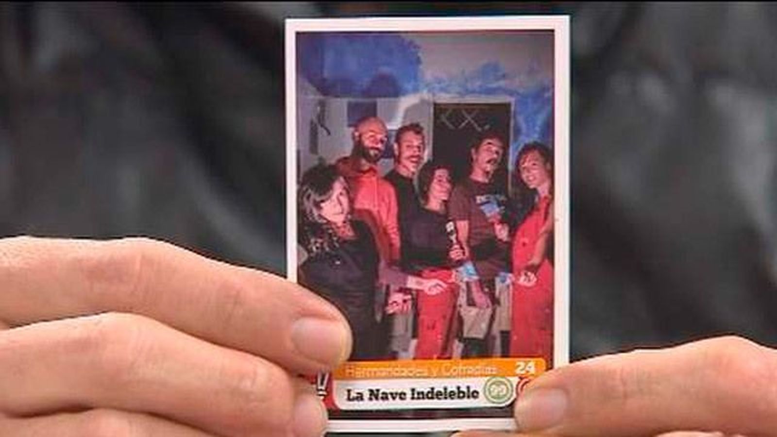 Los vecinos de Bustarviejo protagonizan un álbum de cromos