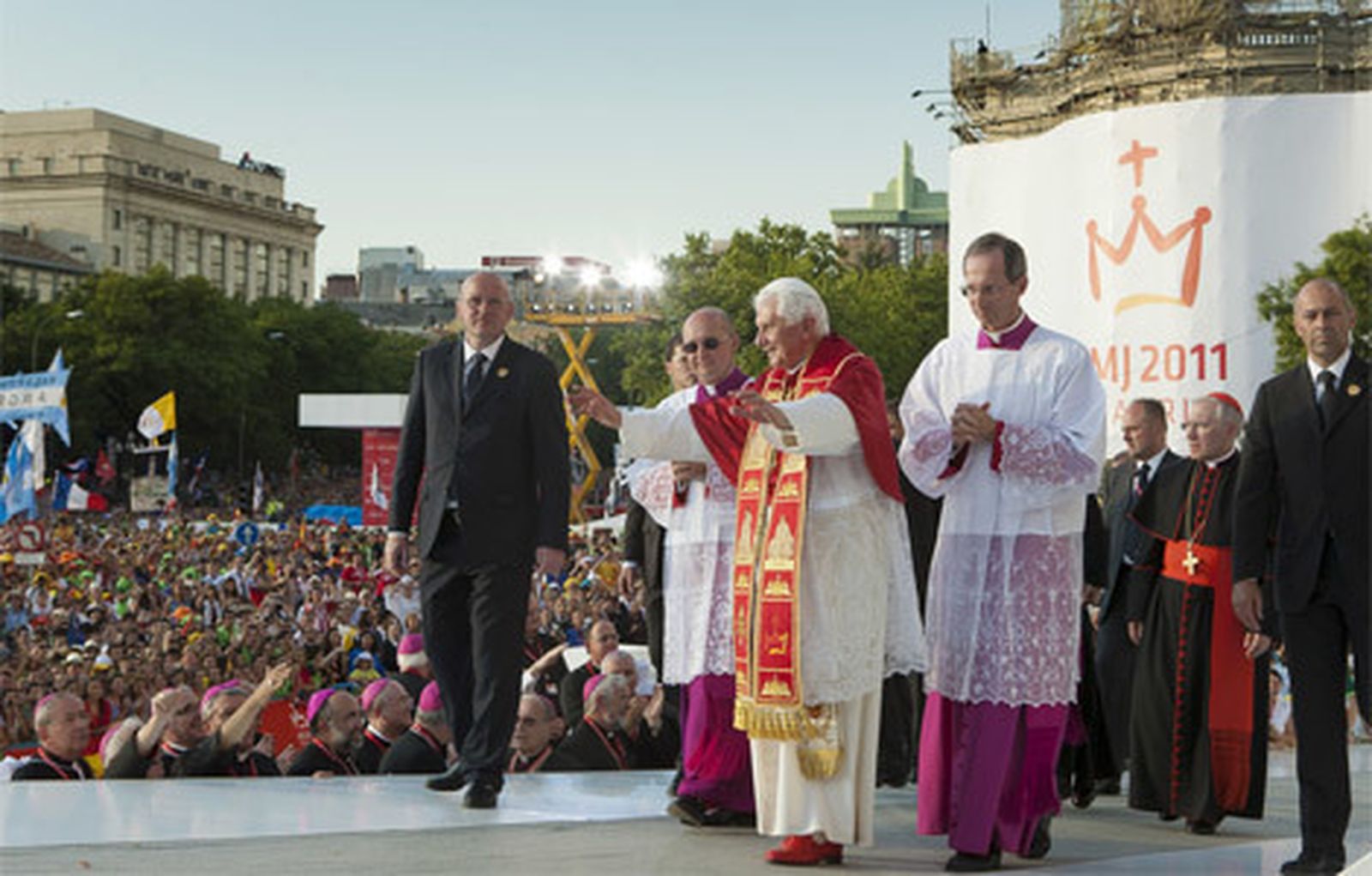 El Papa Benedicto XVI en Cibeles