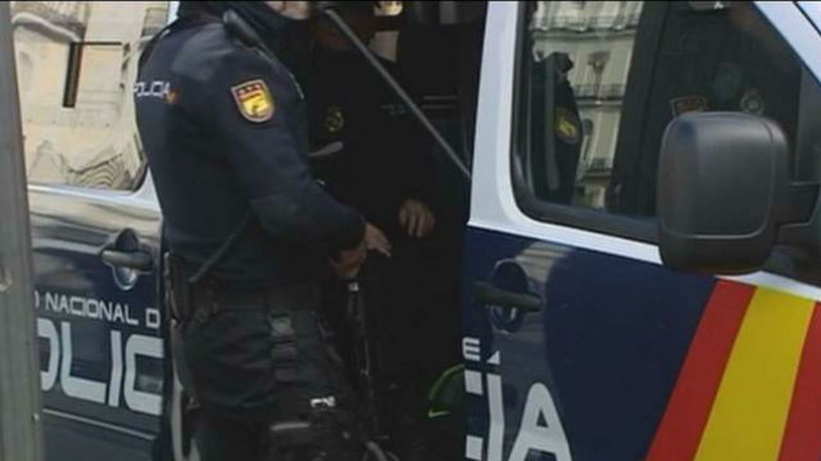 Agentes de Policía Nacional