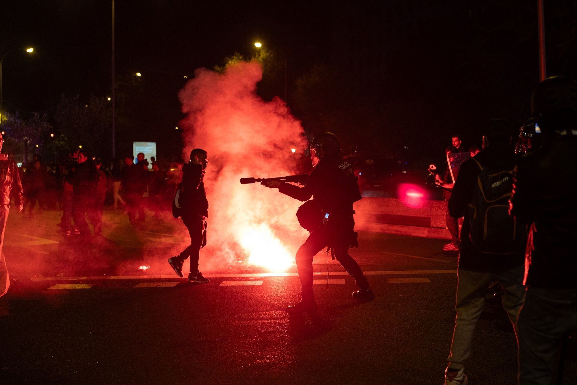Protesta ante el Ministerio de Transportes para pedir la dimisión de Puente tras la tragedia de Urda