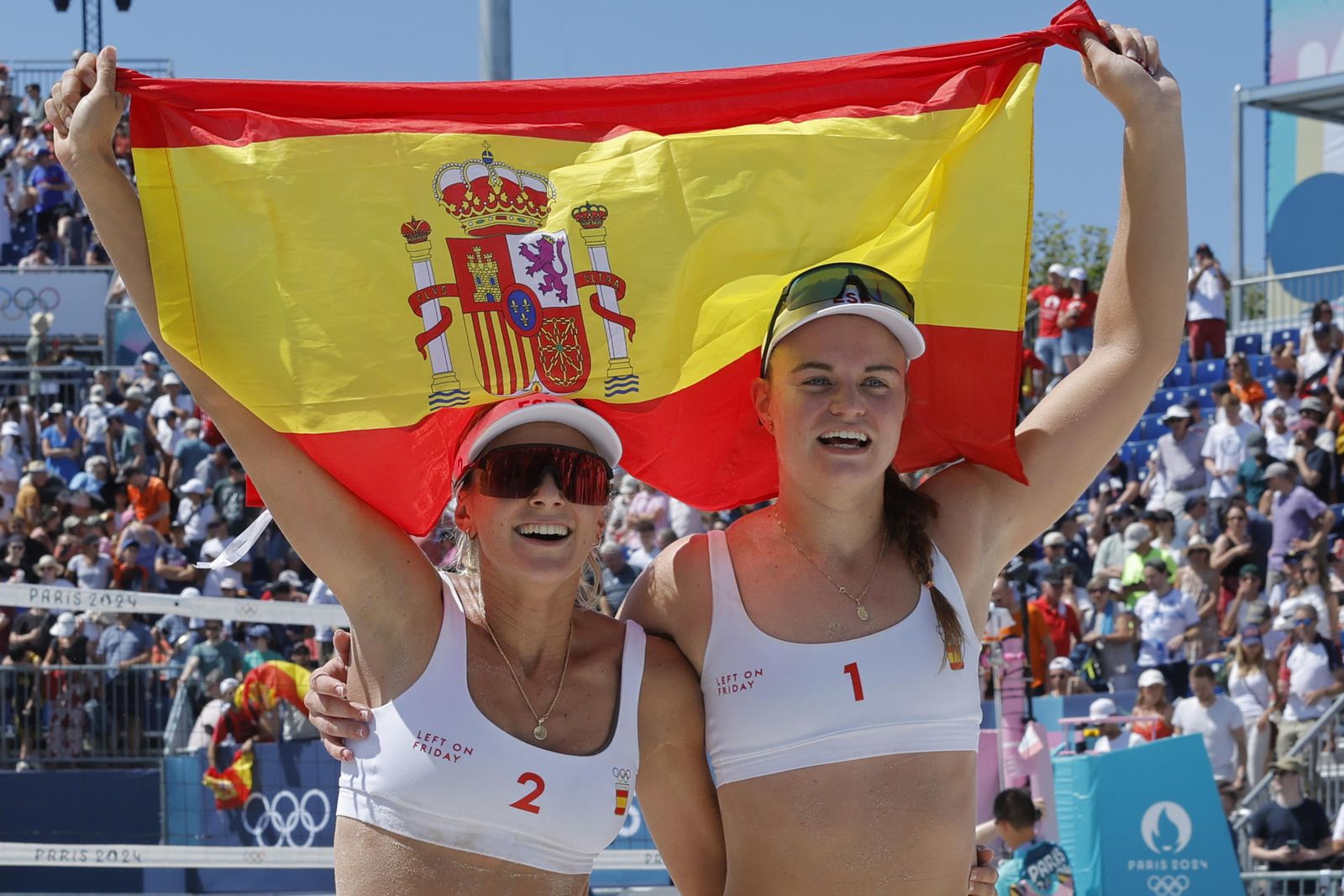 Tania Moreno y Daniela Álvarez