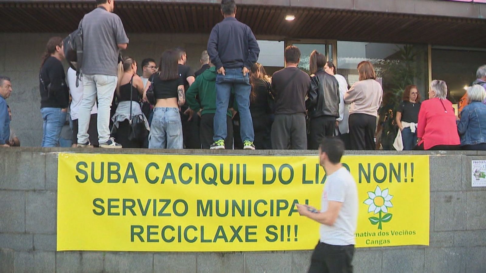 Rebelión contra la tasa de basuras en Cangas de Morrazo (Pontevedra)