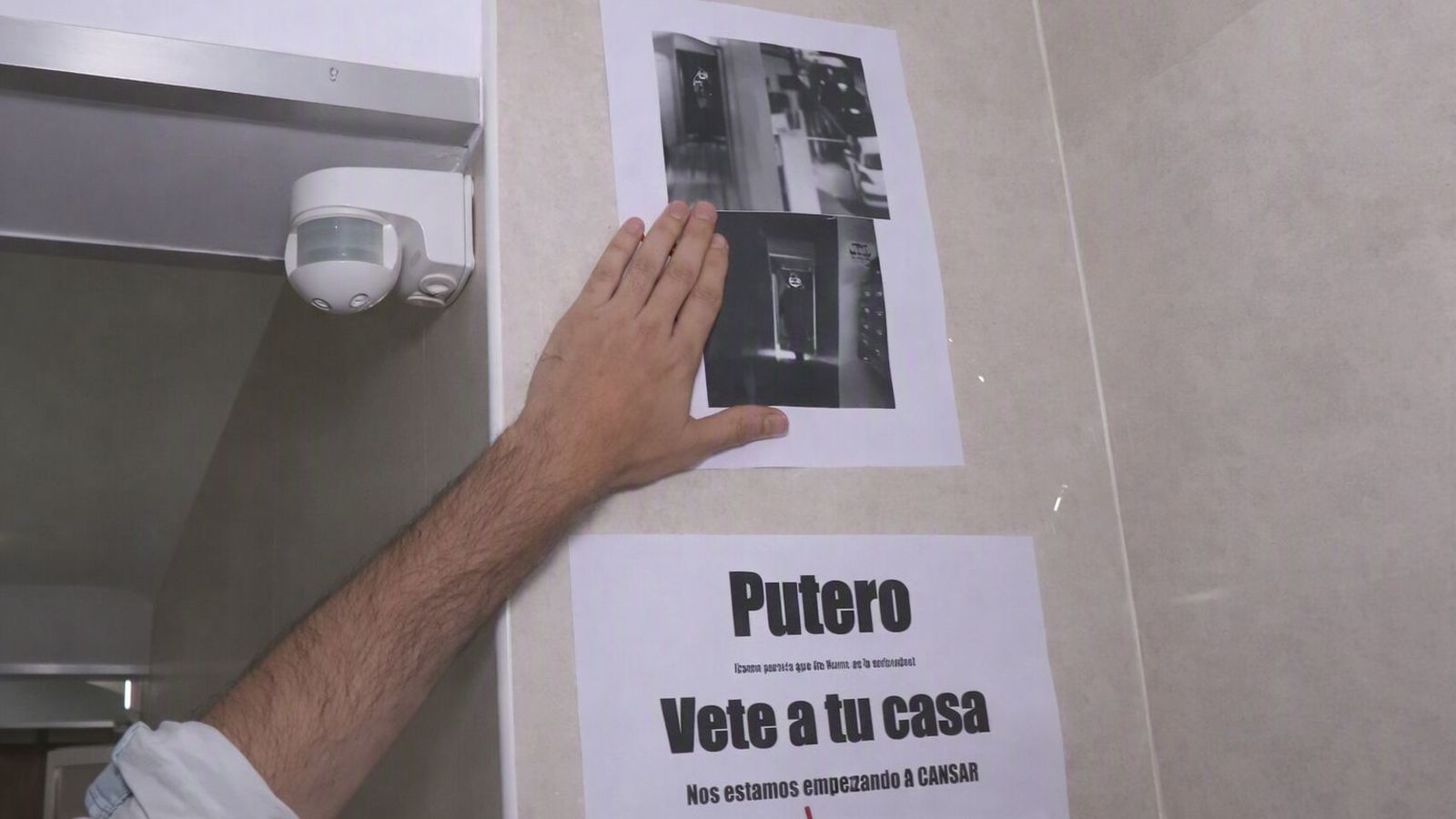 "Es el pan nuestro de cada día": vecinos de Alcorcón denuncian un burdel en su propio edificio