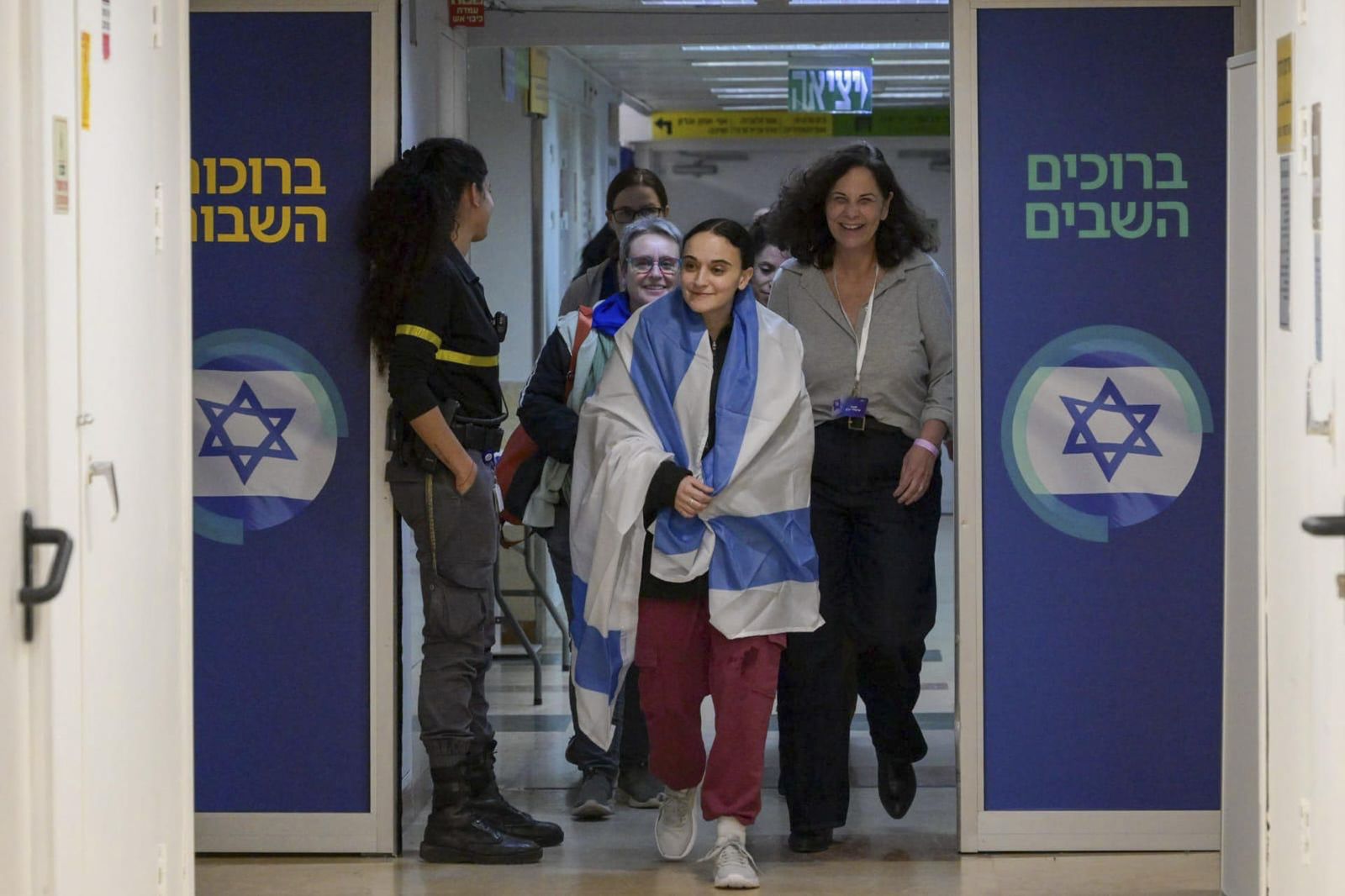 Una de las rehenes israelís liberadas