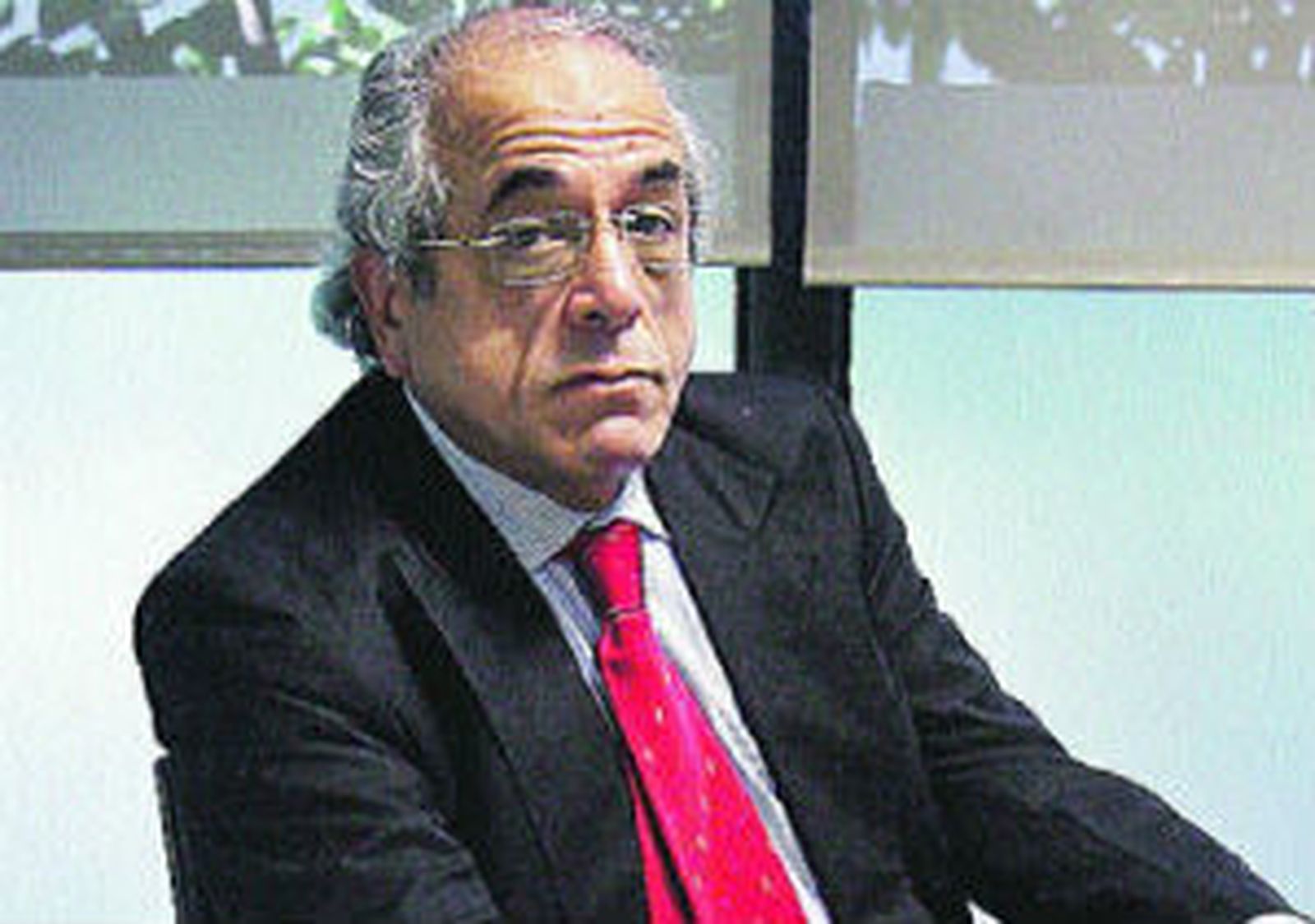 Año y medio de cárcel al ginecólogo Carlos Morín por 11 abortos ilegales