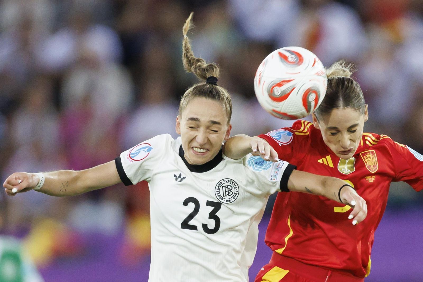 Esther González ante Alemania