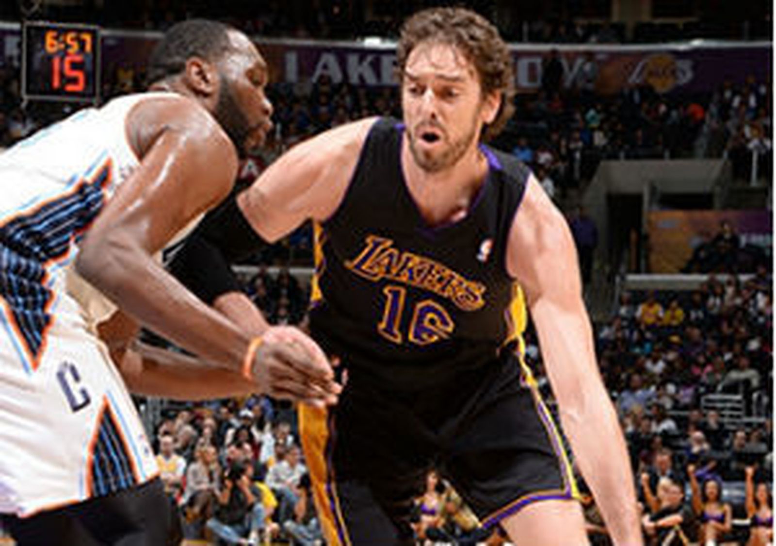 Pau Gasol, ante los Bobcats