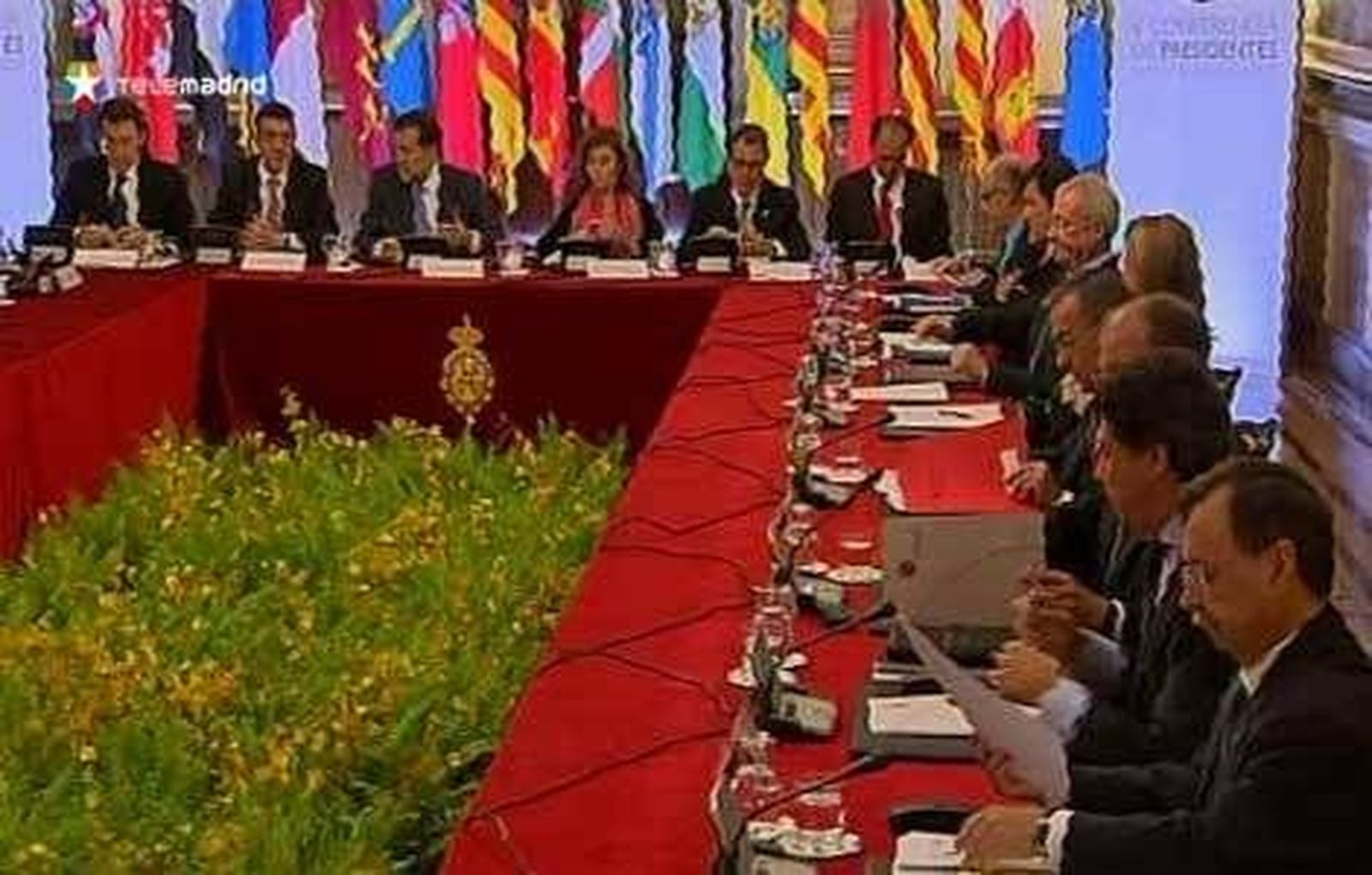 Acuerdo unánime entre el Gobierno y las Comunidades para cumplir el déficit