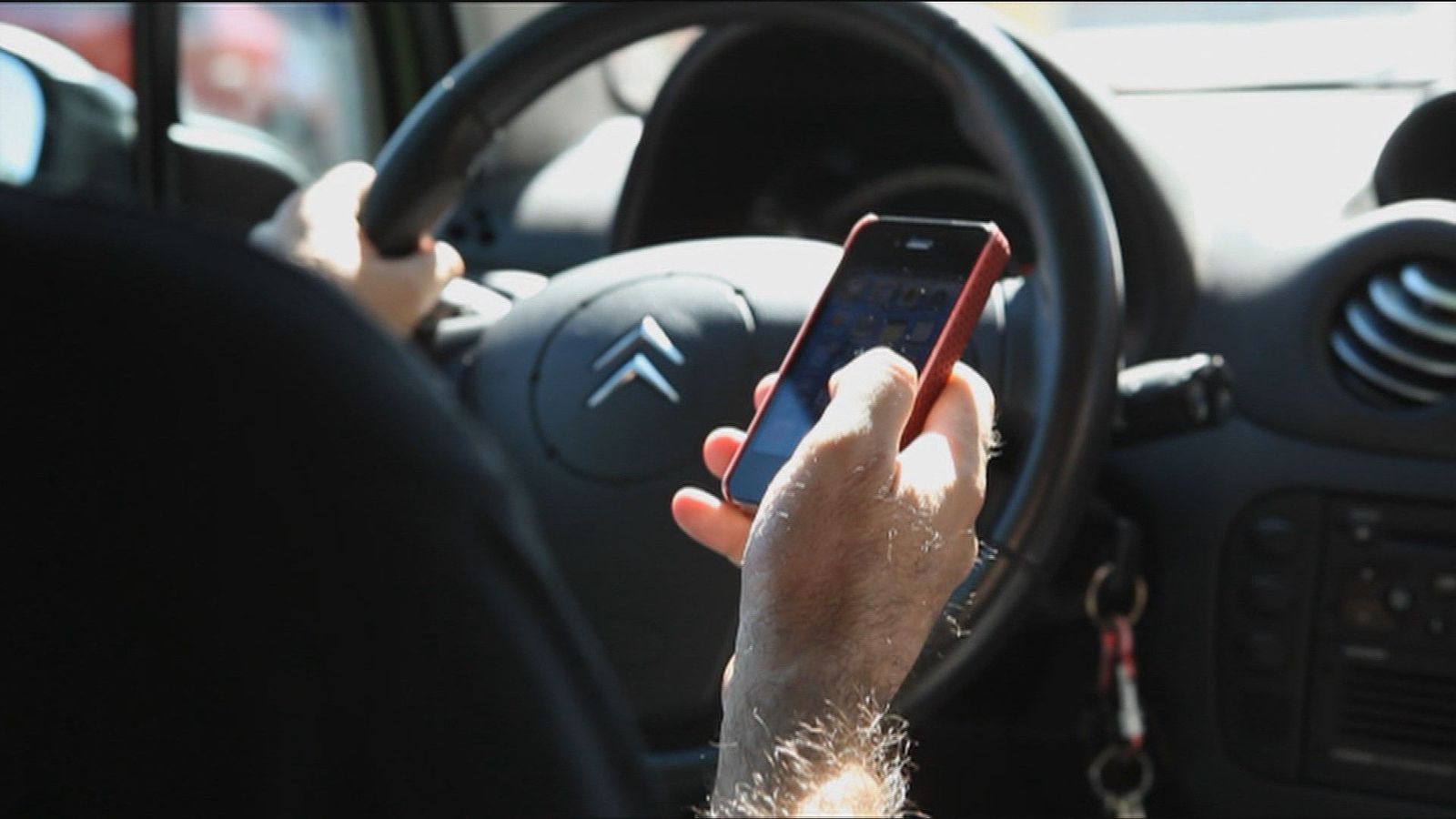 En caso de accidente se podrán investigar las llamadas del móvil