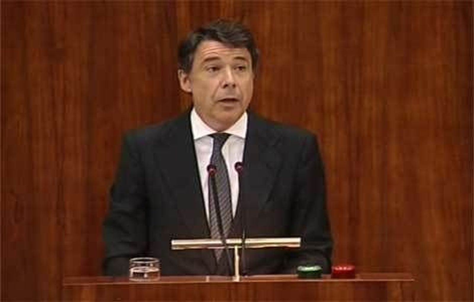 González dice que hará todo lo posible por la unidad de España desde Madrid