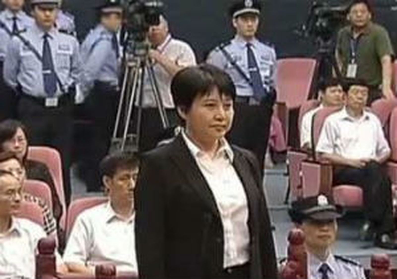 Un tribunal chinco ondena a la esposa de Bo Xilai a pena de muerte suspendida