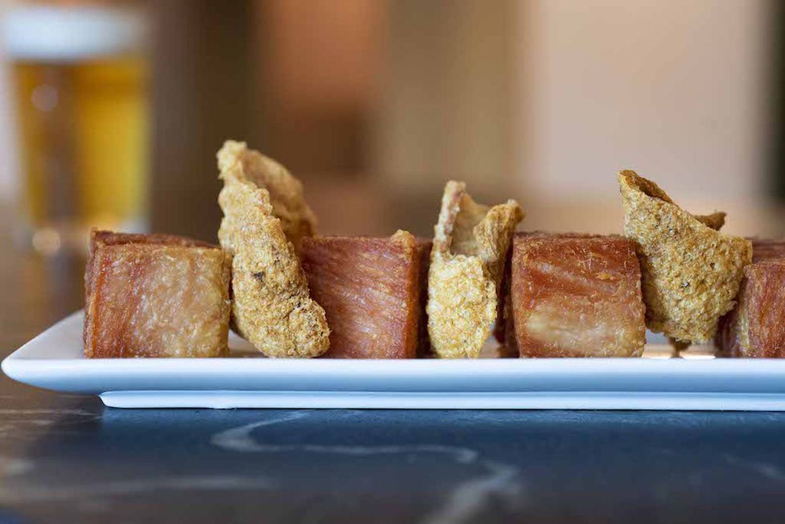 Sus torreznos están elaborados con mimo a baja temperatura