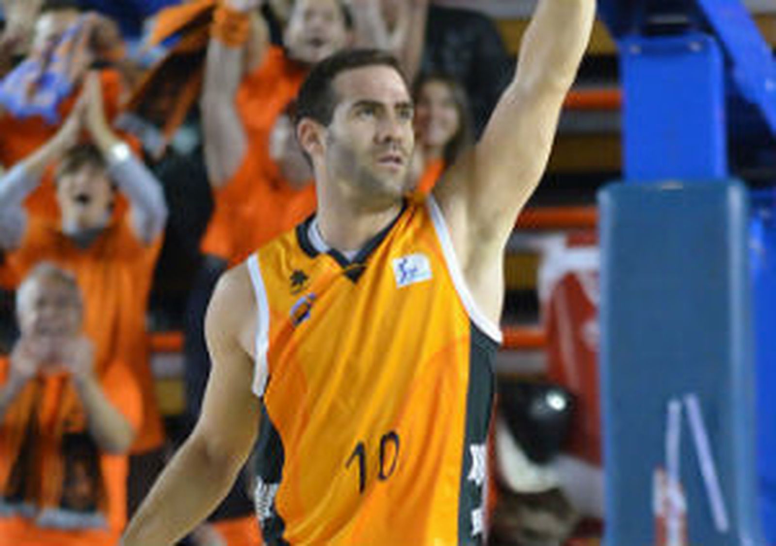 Carlos Cabezas