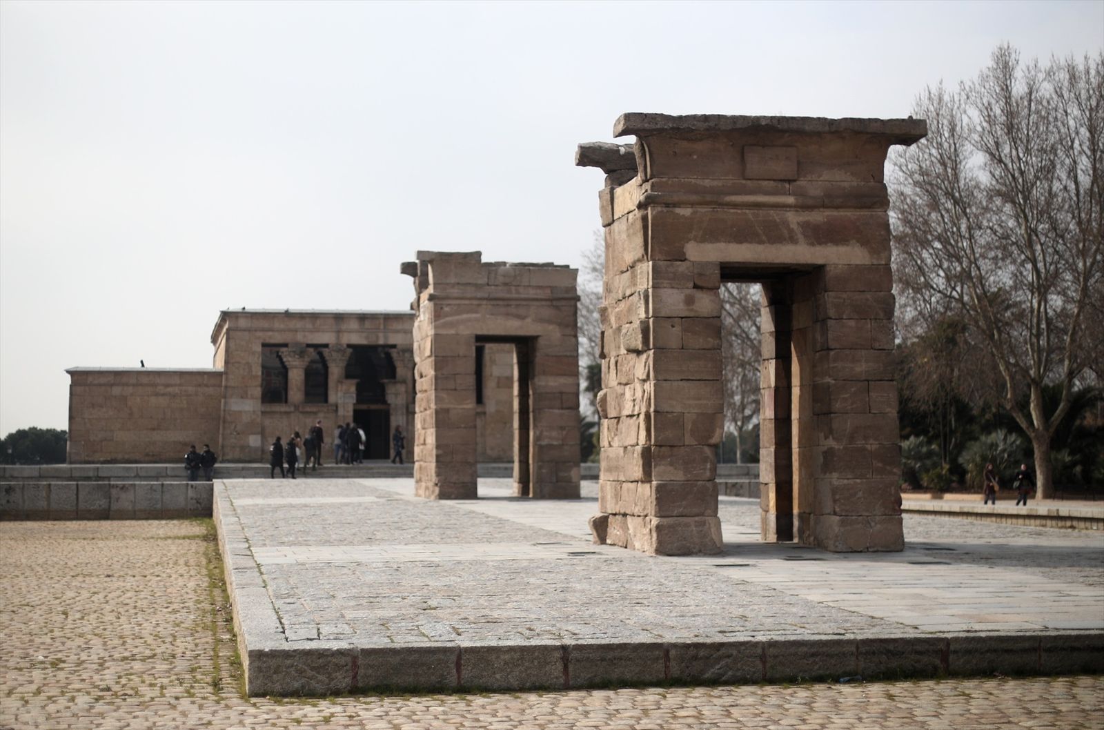 Templo de Debod del antiguo Egipto en el Parque del Oeste