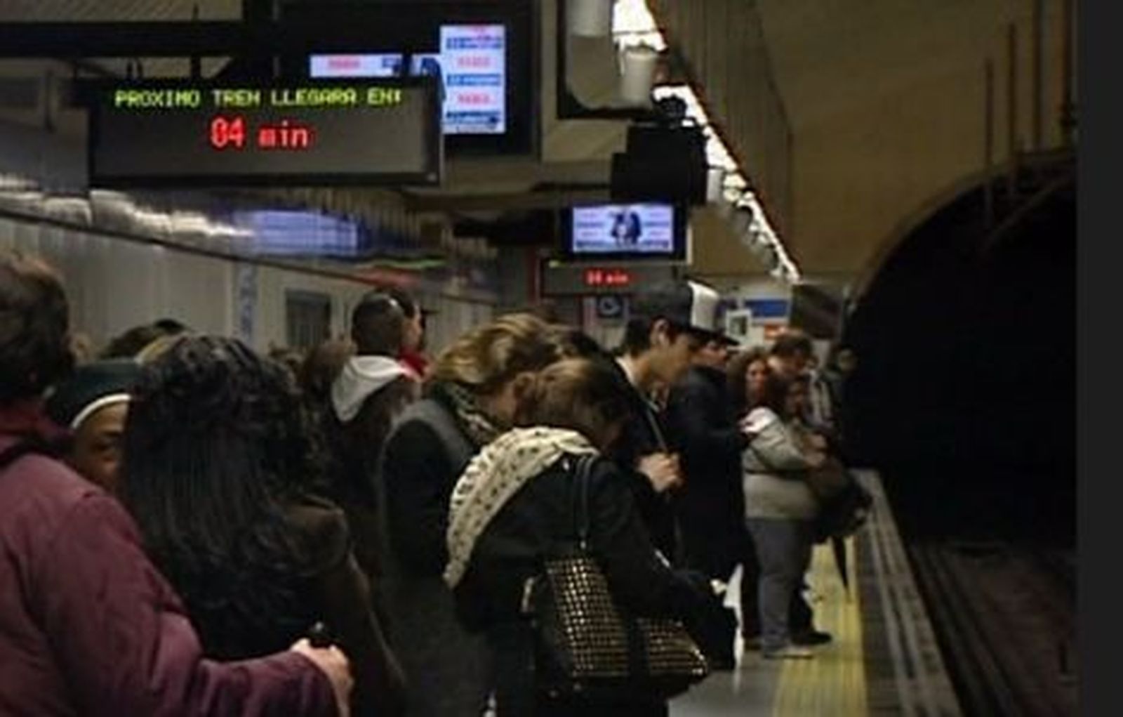 Los sindicatos cifran en un 75% seguimiento de la segunda jornada de paros en Metro