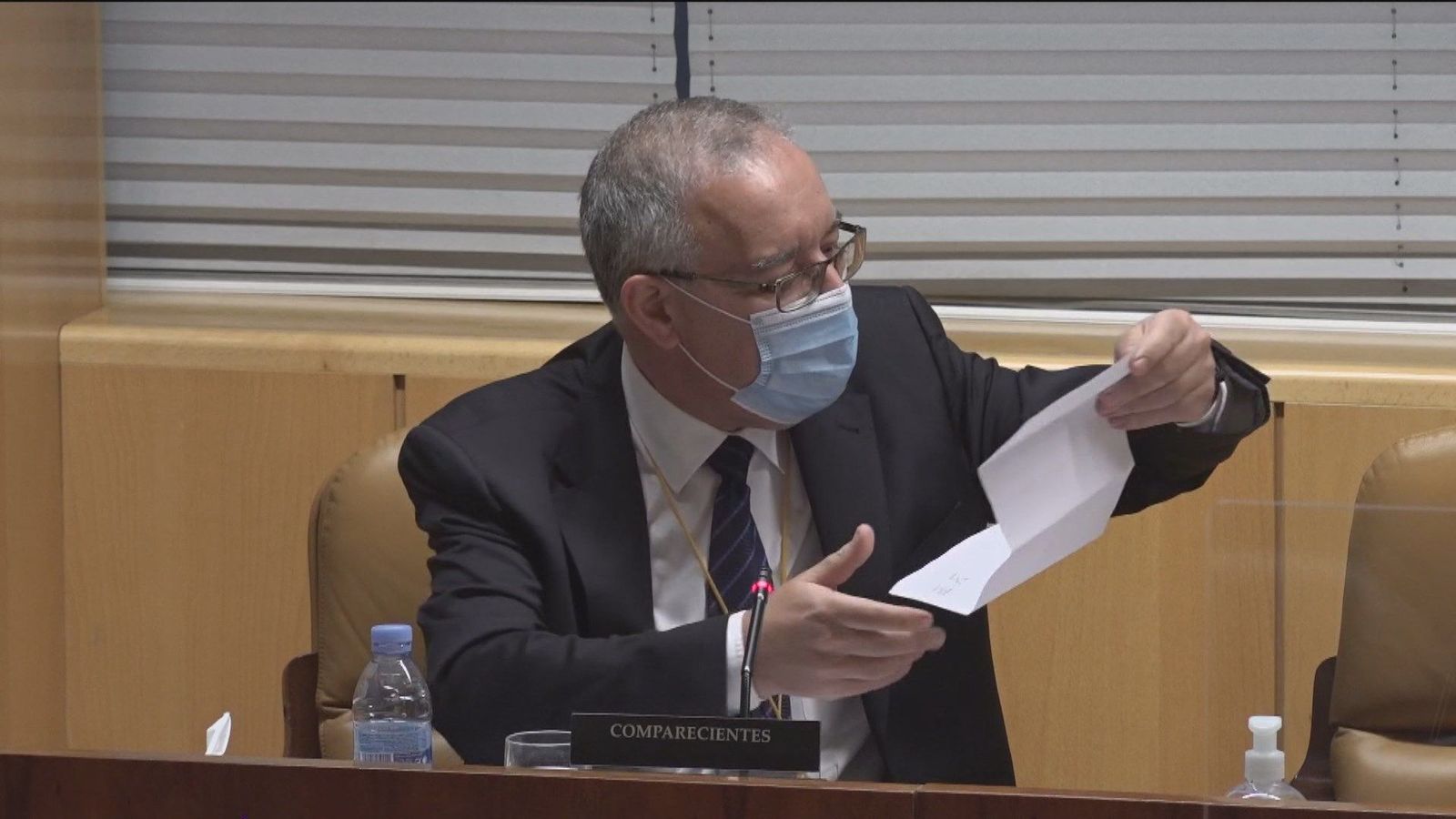 El gerente del hospital Clínico dice que la vacunación a jubilados fue "ética"