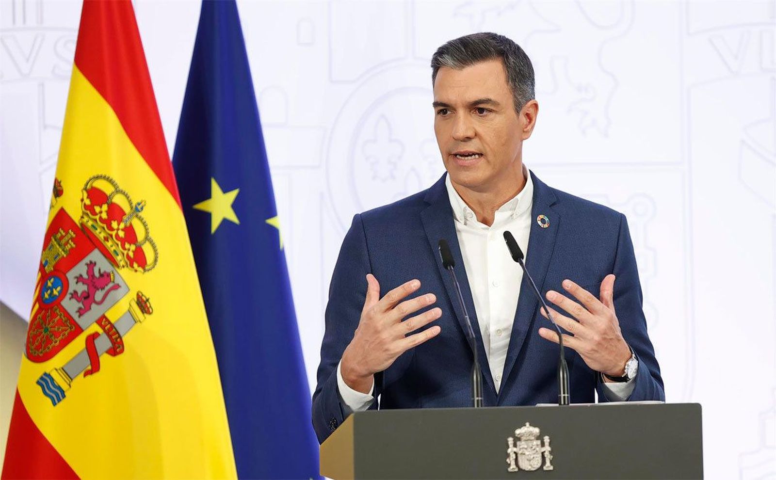 Sánchez sobre las críticas de Botín y Galán" a los  impuestos: "Si protestan es que vamos en buena dirección"