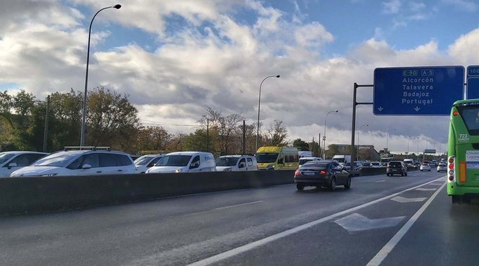 El Paseo de Extremadura, vía con 4 carriles por sentido