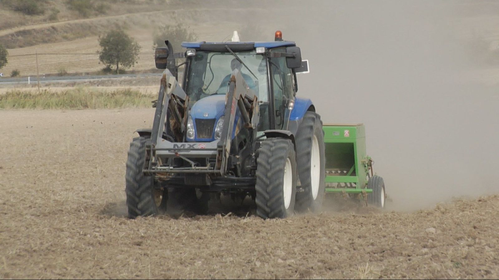 Una tractorada recorrerá Arganda, Torrejón y Loeches para protestar por la subida del precio del gasóleo agrícola