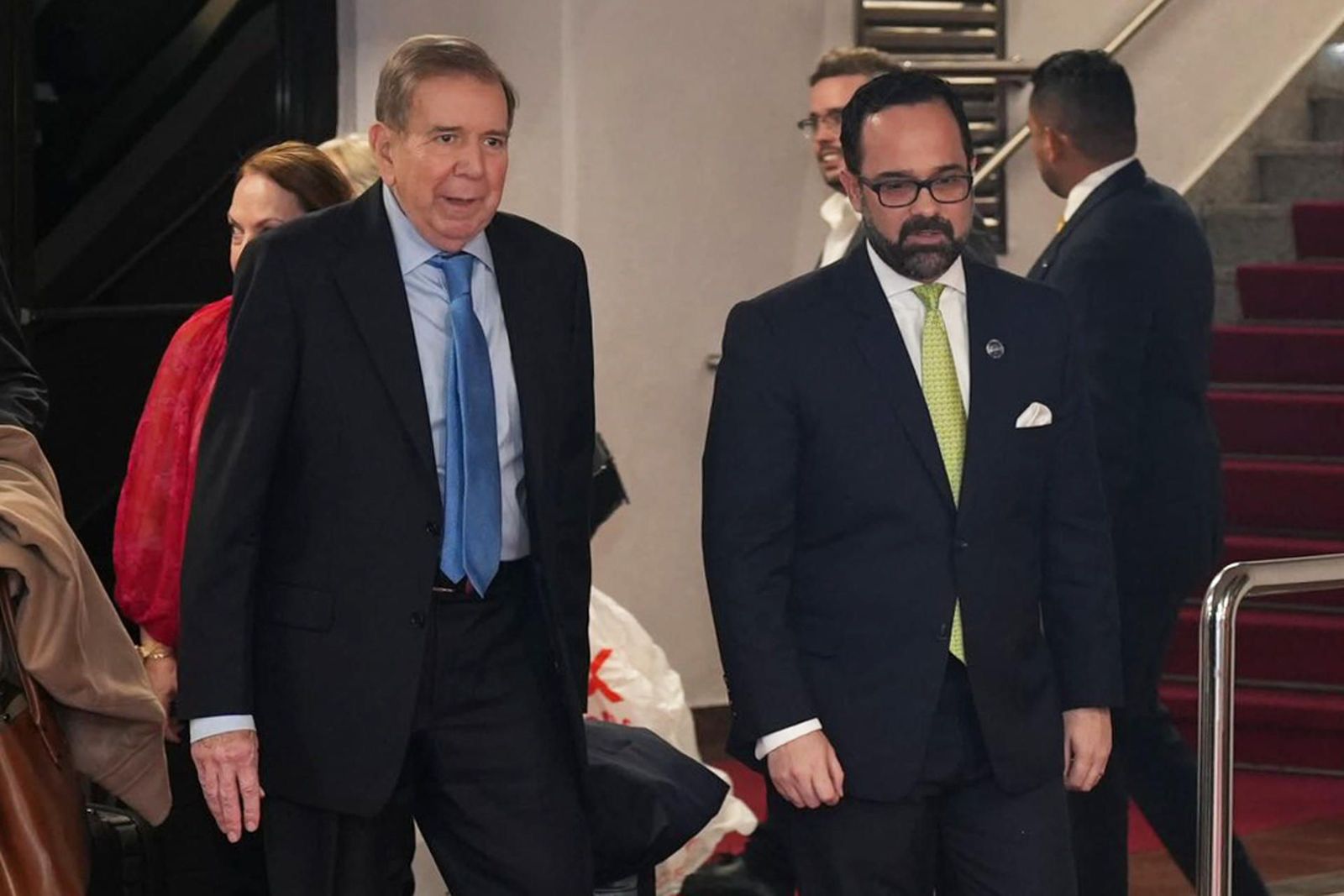Crece la tensión en Venezuela a 24 horas del regreso de Edmundo González