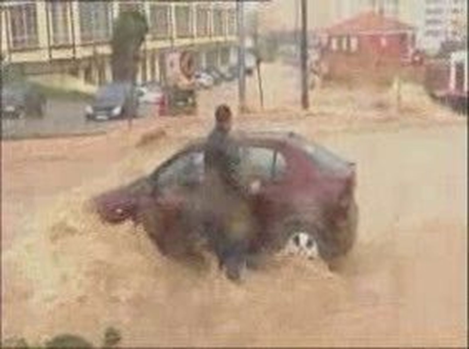 Más de 400 actuaciones de emergencias en Algeciras por una tromba de agua