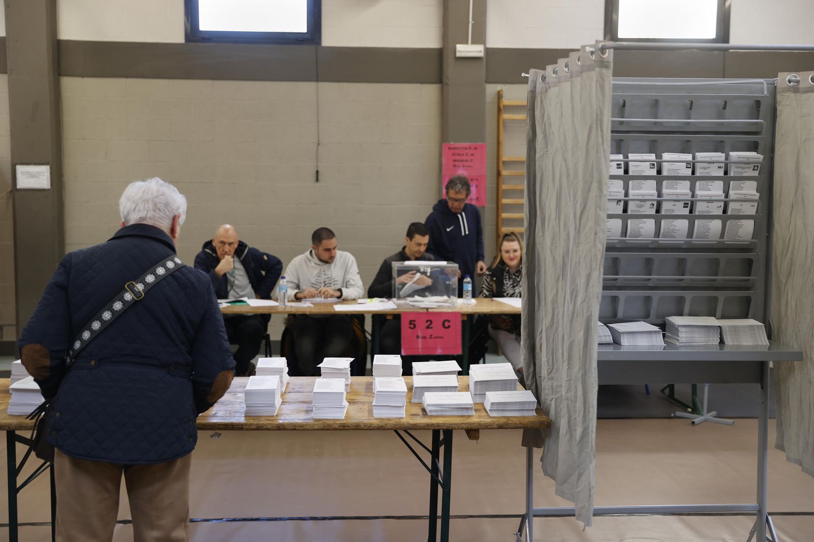 Directo:  Todos los candidatos votan con una llamada a la participación en las elecciones vascas
