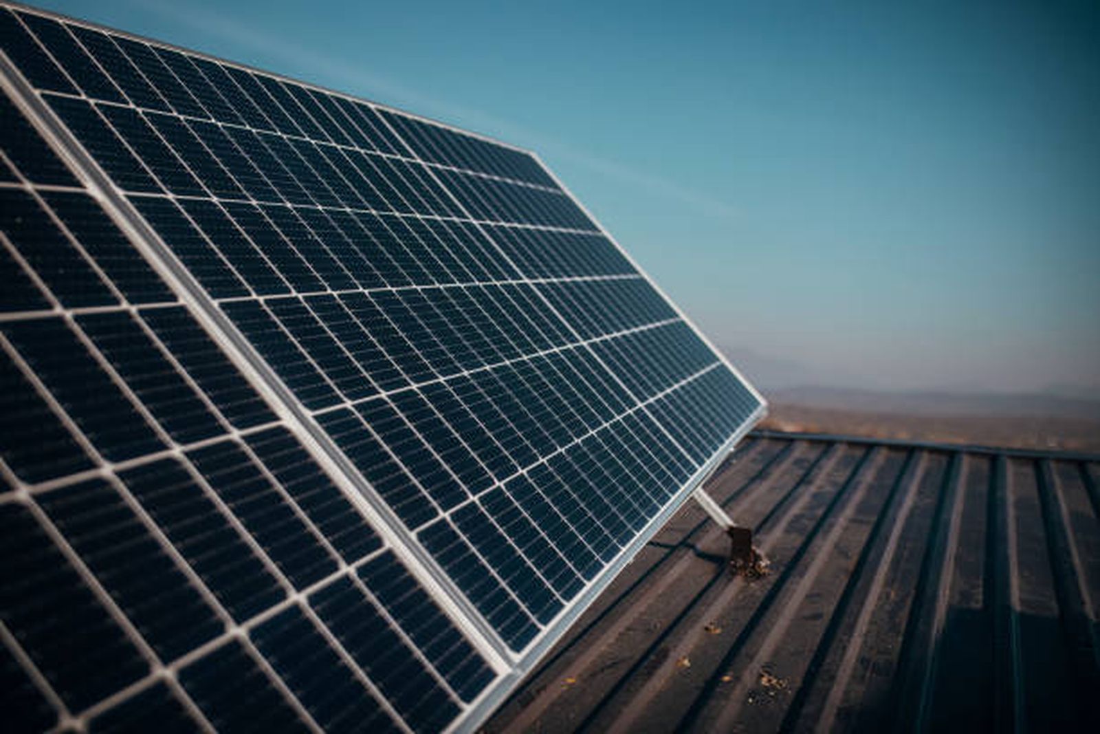 La Comunidad de Madrid instalará placas solares en centros de salud