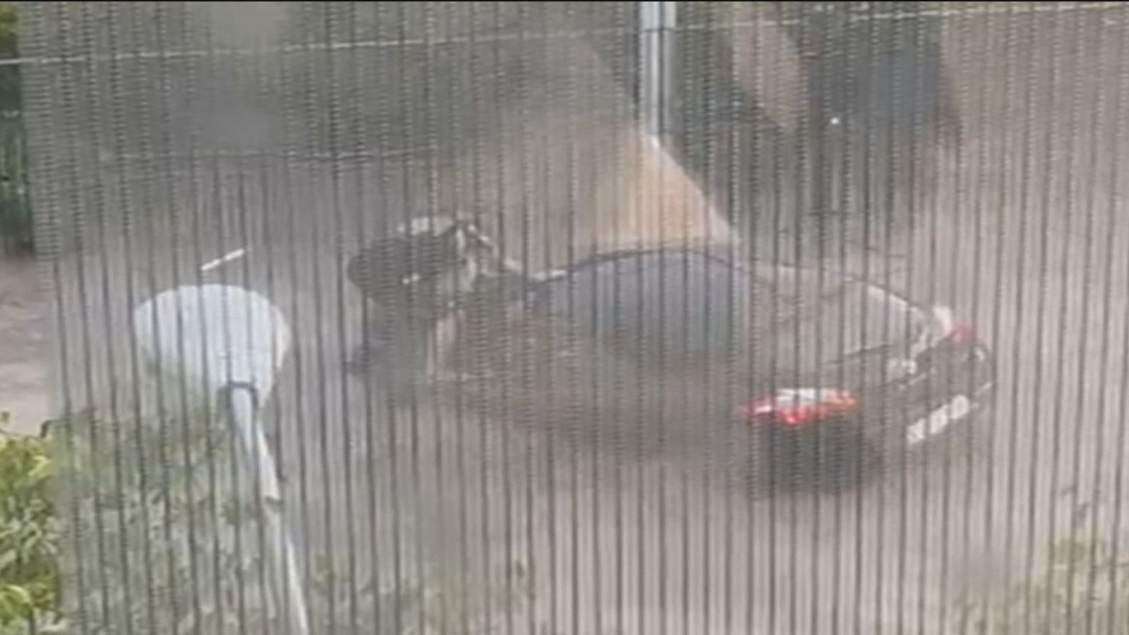 Calles convertidas en ríos en Alameda de Osuna y Barajas