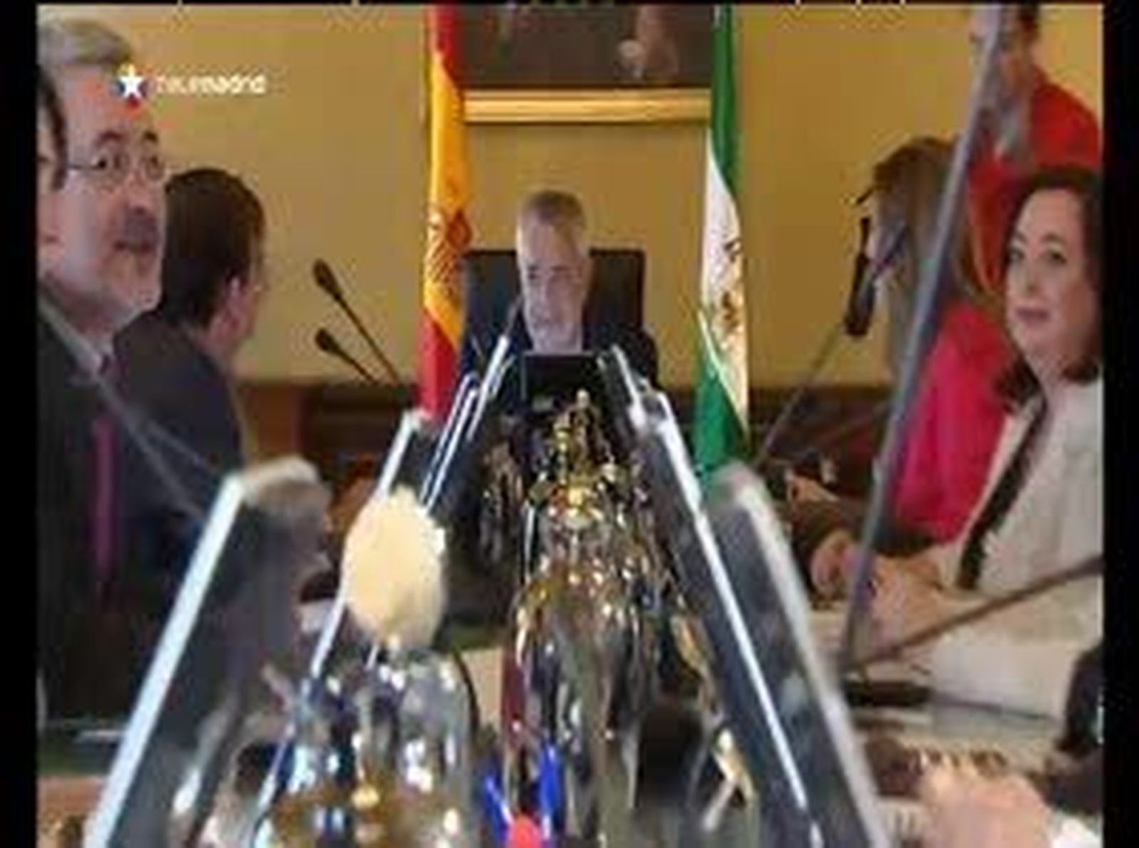 Las comunidades acuden a los exámenes de mayo bajo la lupa de Bruselas
