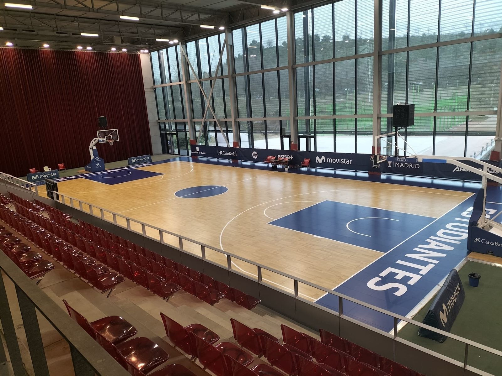 El Ayuntamiento de Madrid y Movistar Estudiantes pondrán en marcha una escuela municipal de baloncesto en la Caja Mágica.