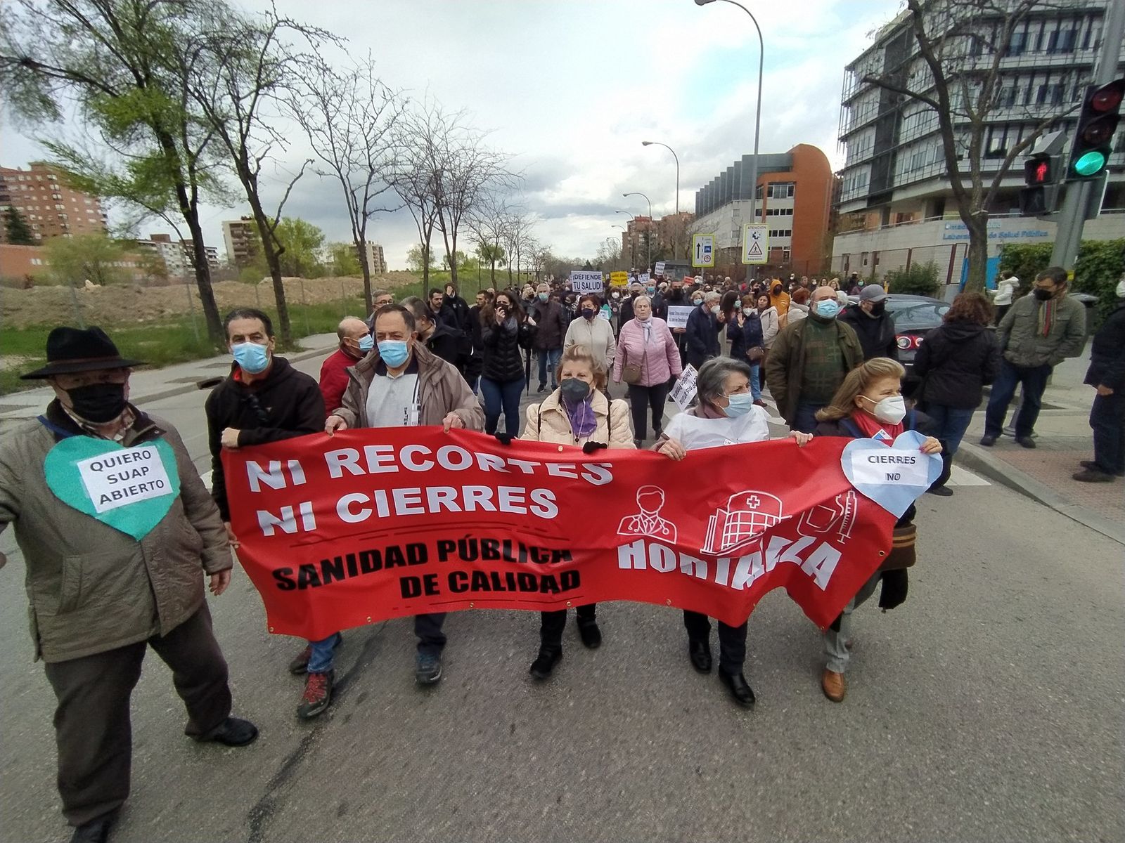 Manifestación de los vecinos de Hortaleza por la reapertura de las Urgencias de Atención Primaria