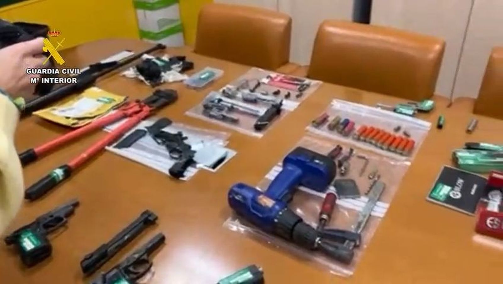 Detenido en Colmenar Viejo por modificar armas detonadoras y transformarlas en armas de fuego