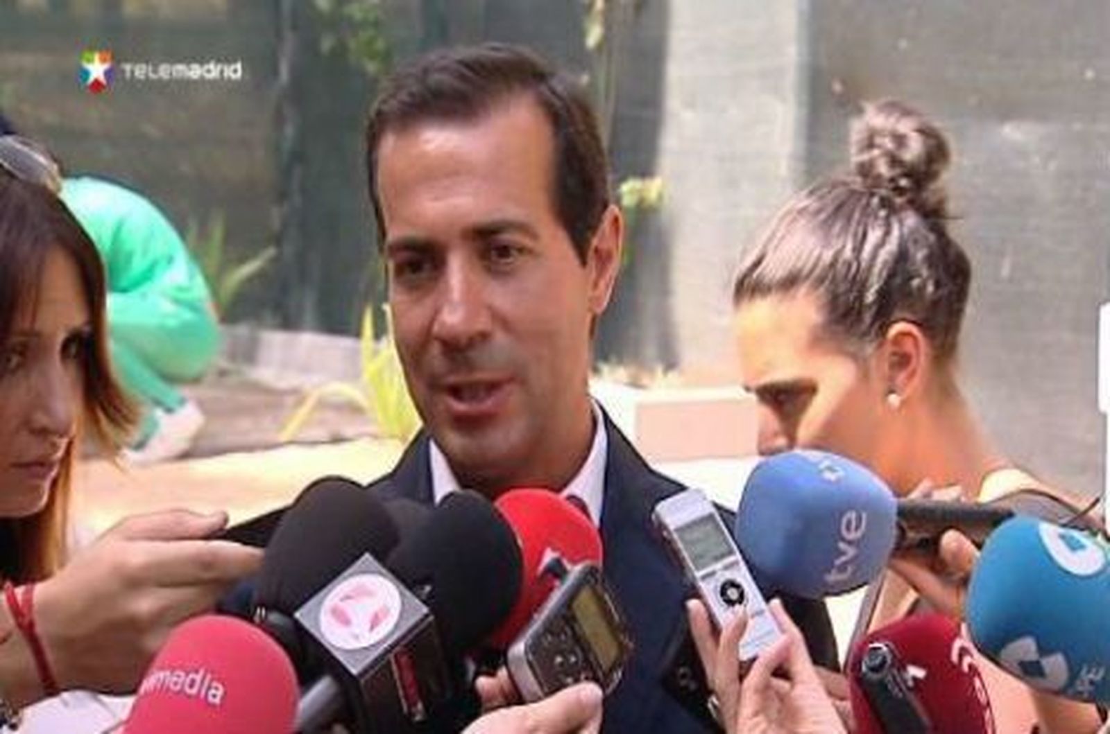 Victoria dice que Gómez "ya no sabe qué hacer para no explicar sus mentiras"