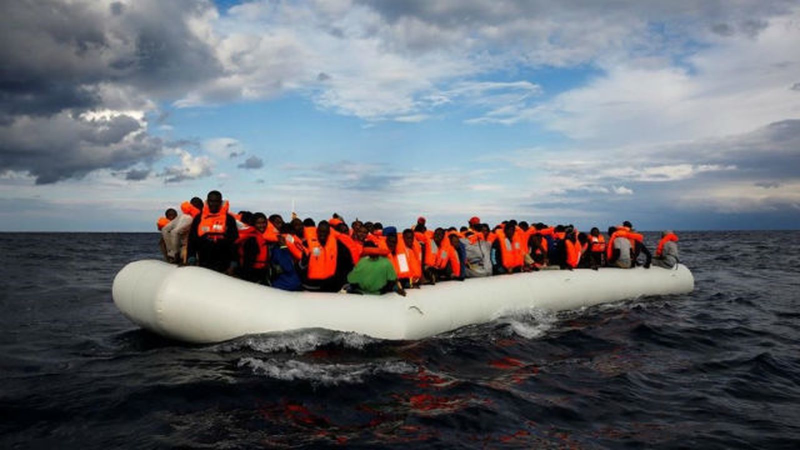 Inmigrantes en el Mediterráneo