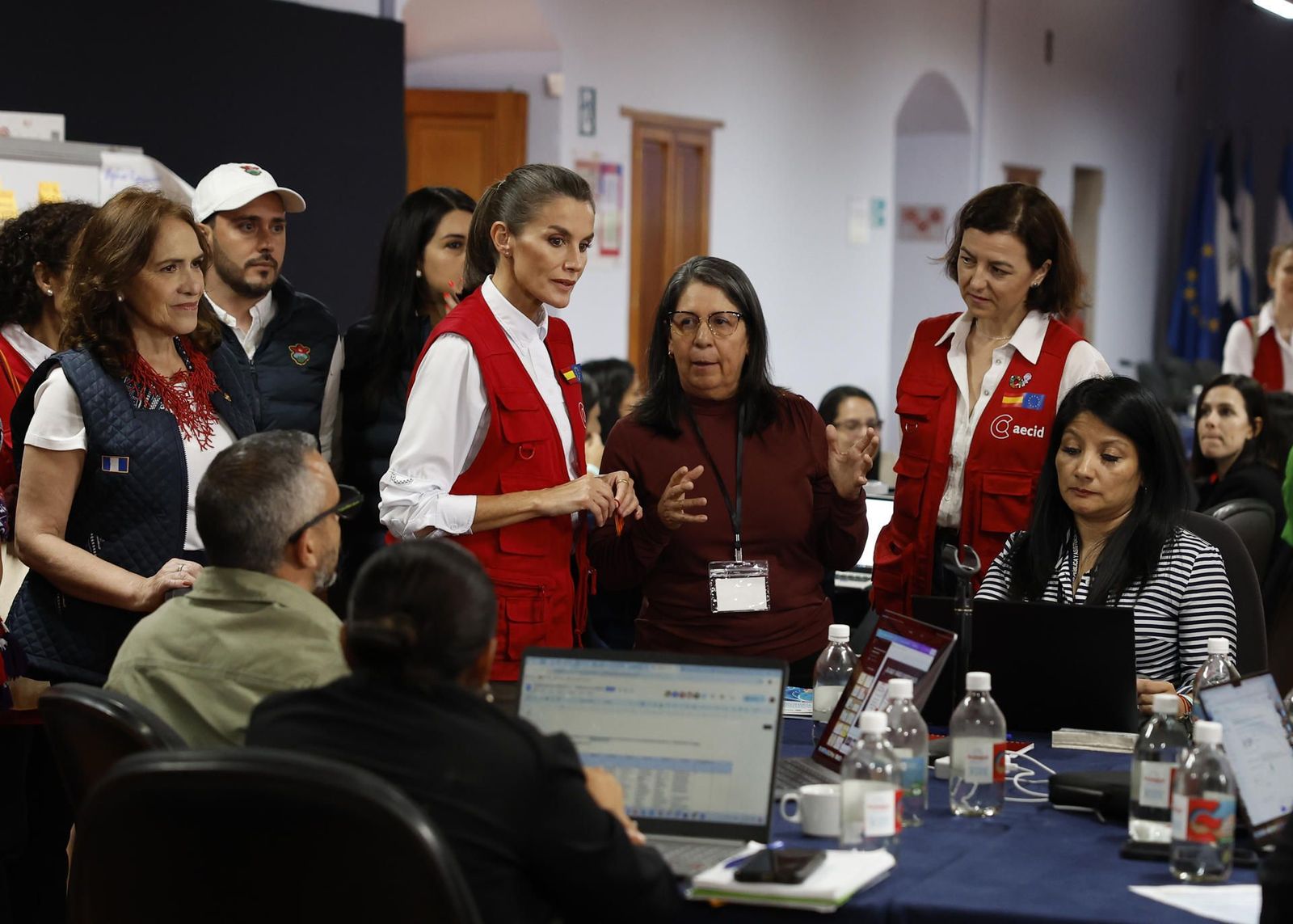 La reina Letizia visita un centro de apoyo a mujeres víctimas de violencia machista en Guatemala