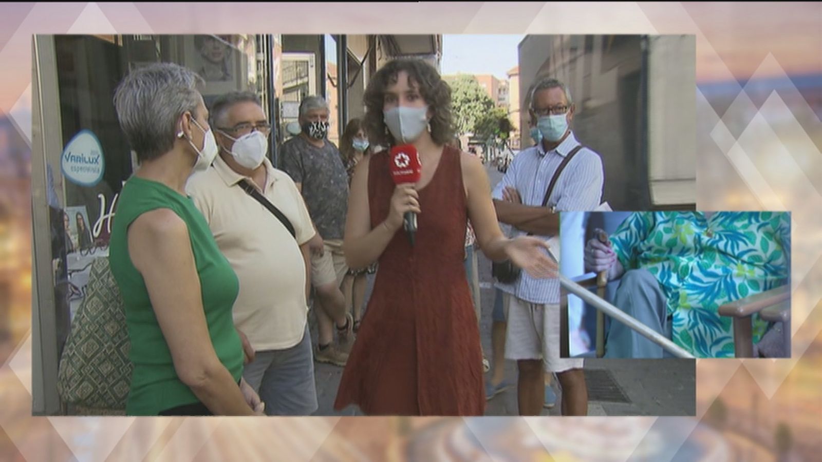 Familiares de la residencia El Castellar de Vallecas hablan con Telemadrid