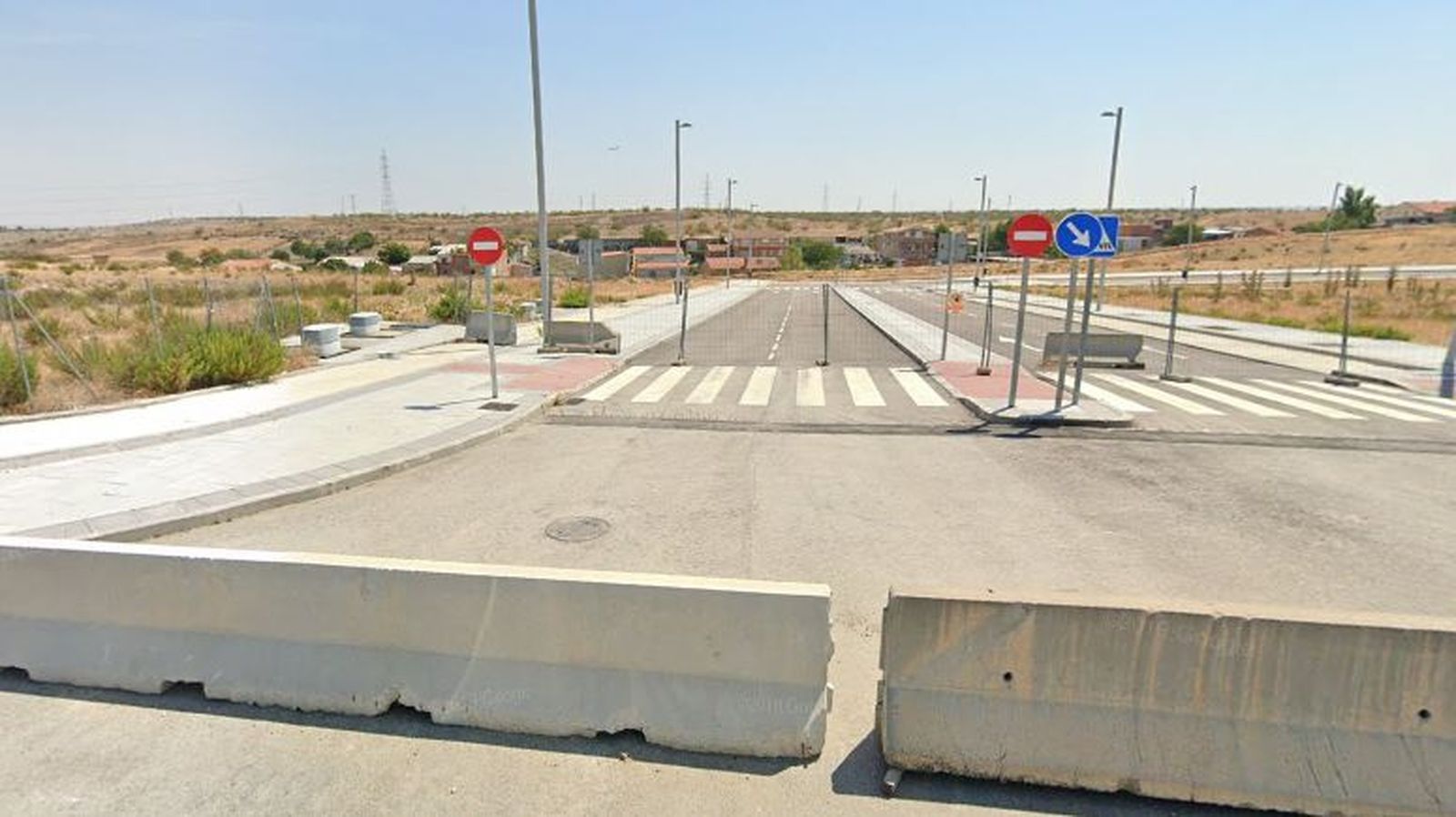 Viales de El Cañaveral con la Cañada Real al fondo