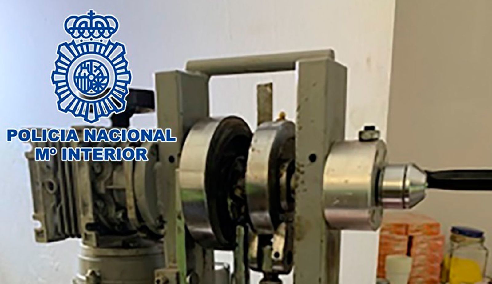 Máquina “entabletadora”