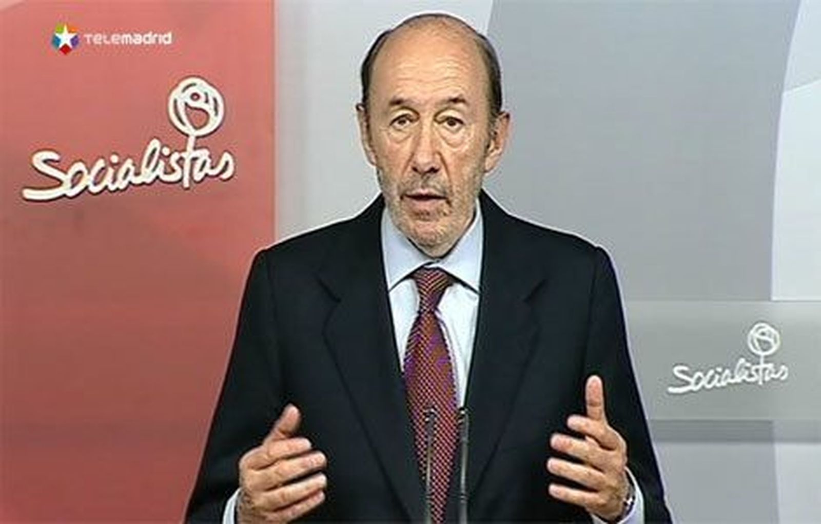 PP y PSOE subrayan su apoyo a la "estabilidad institucional"