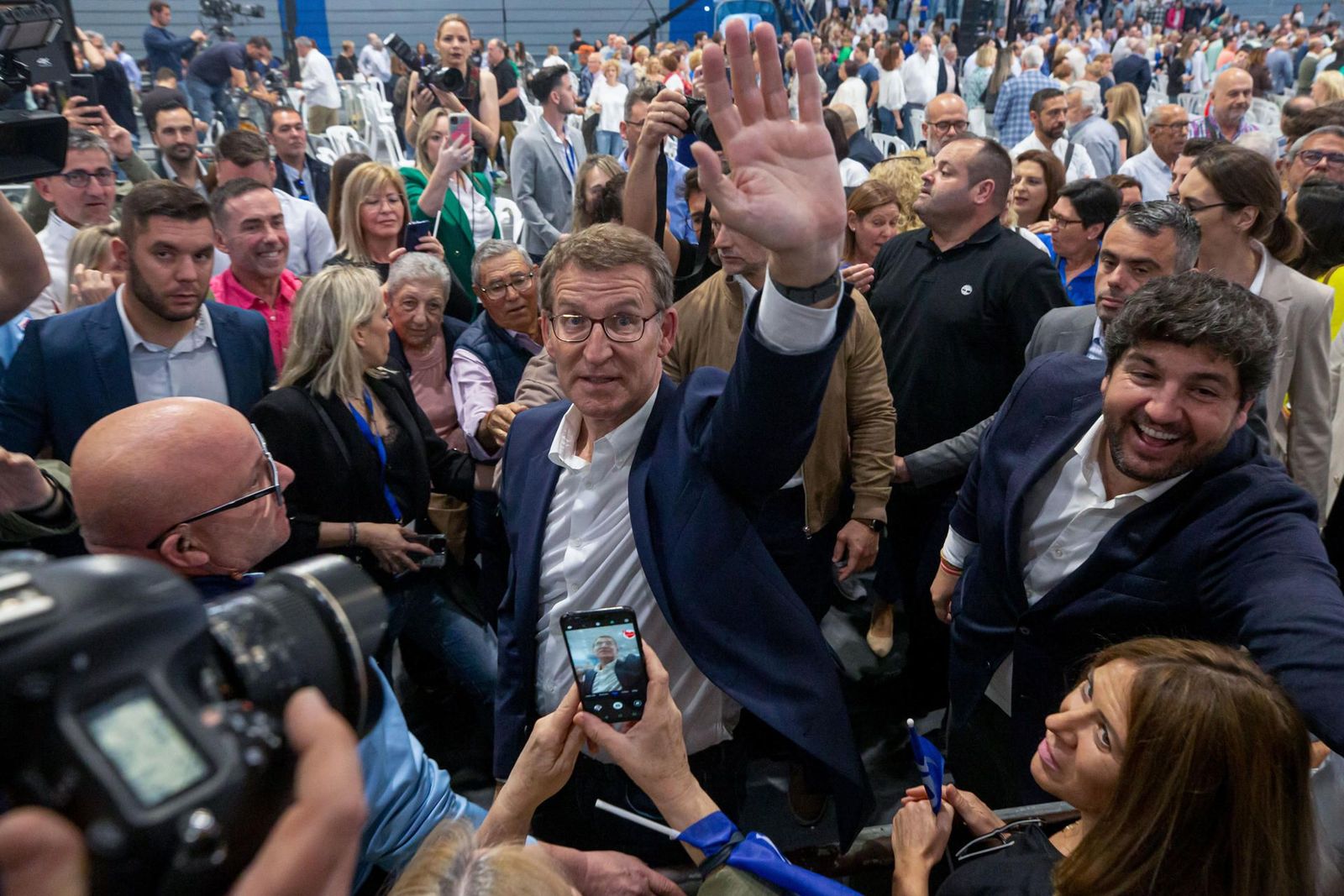 Feijóo renueva su compromiso de impulsar un pacto nacional del agua